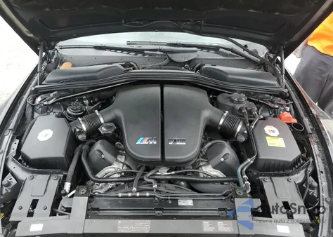 2007 BMW M6 из США, поврежденный, VIN WBSEH93567B798456